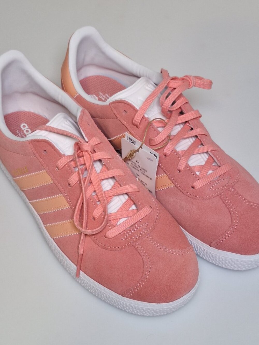 Brand New Adidas Gazelle Semi Pink Spark / Glow Pink – Size 6.5Y (Fits Women’s 8